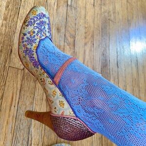 RareVintage Kensie Violet Embroidery MaryJanes Wooden Stacked Heel Original Box.